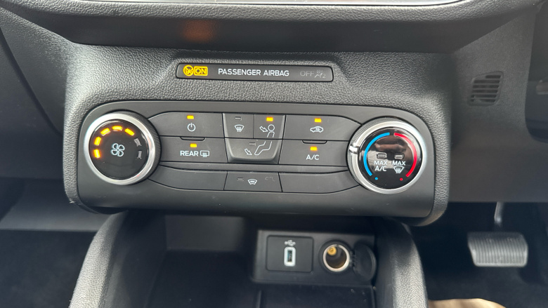 Ford Focus 1.0 EcoBoost 125 Active Auto 5dr Petrol Hatchback